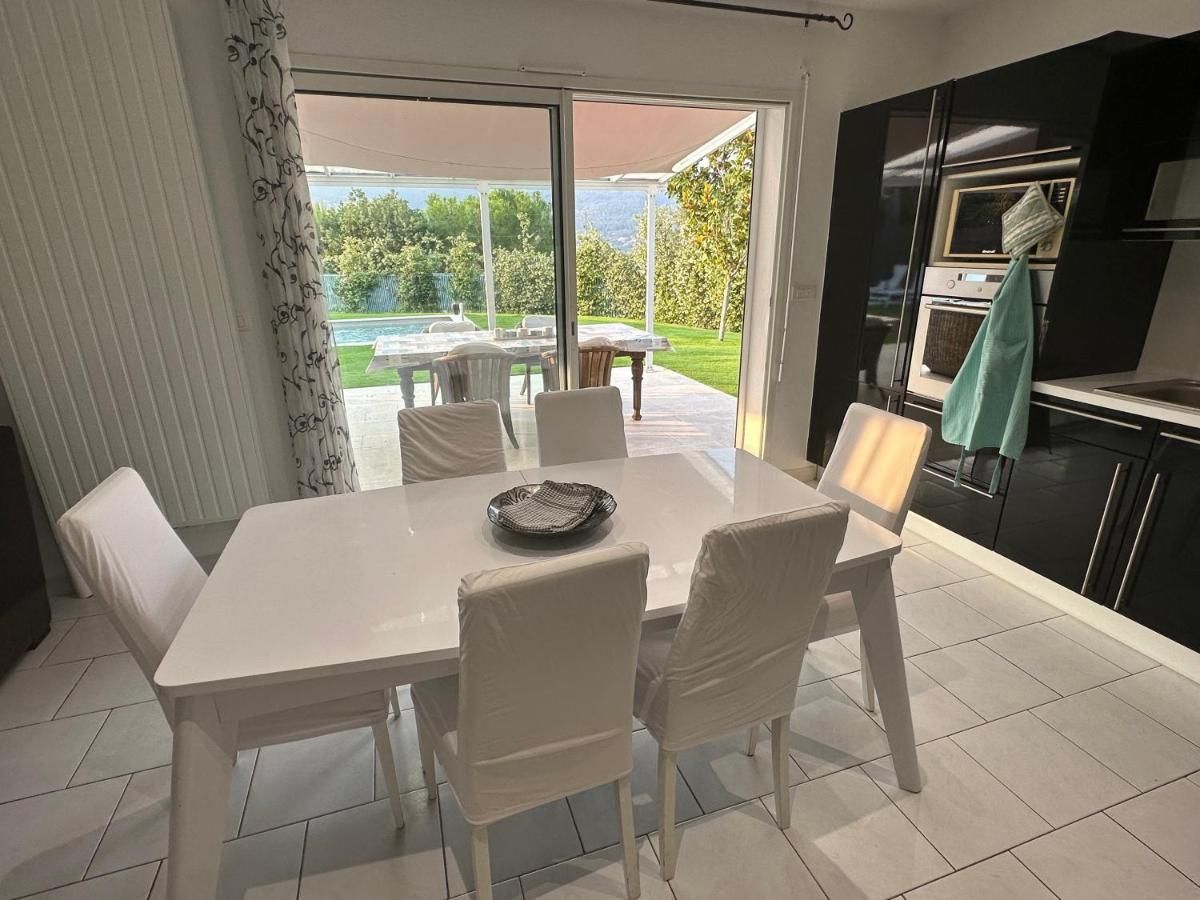 Вілла Petite Maisonette Adossee Mais Independante Avec Piscine Peymeinade Екстер'єр фото